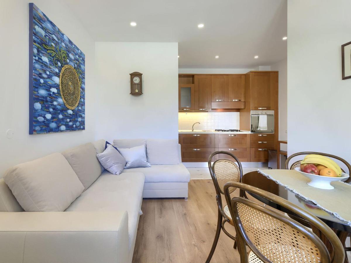 Holiday Home Punta 2 By Interhome Umag Exteriör bild